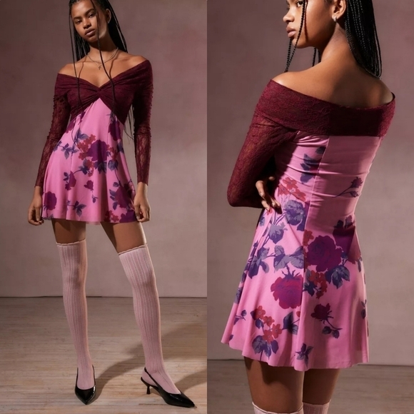 Urban Outfitters Kimchi Blue Sydney Off Shoulder Mini Dress in Pink Combo NWT - Picture 1 of 10